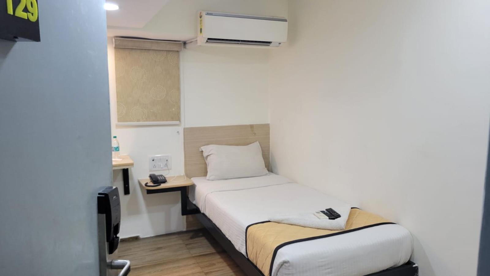 Grace Residency Chennai Airport Hotel Kültér fotó