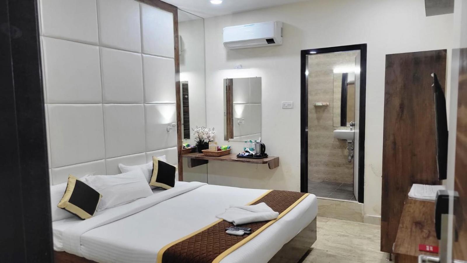 Grace Residency Chennai Airport Hotel Kültér fotó