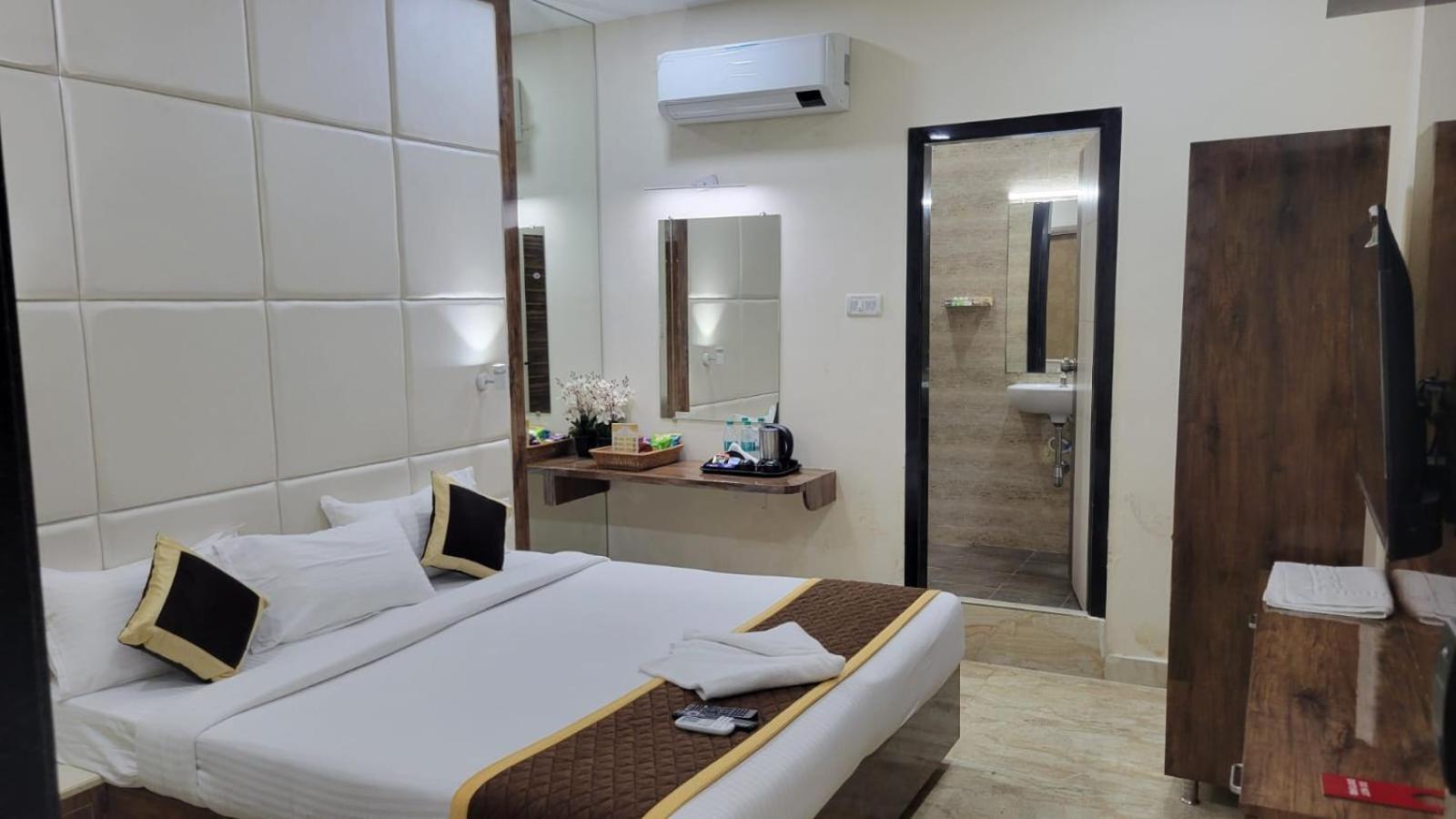 Grace Residency Chennai Airport Hotel Kültér fotó