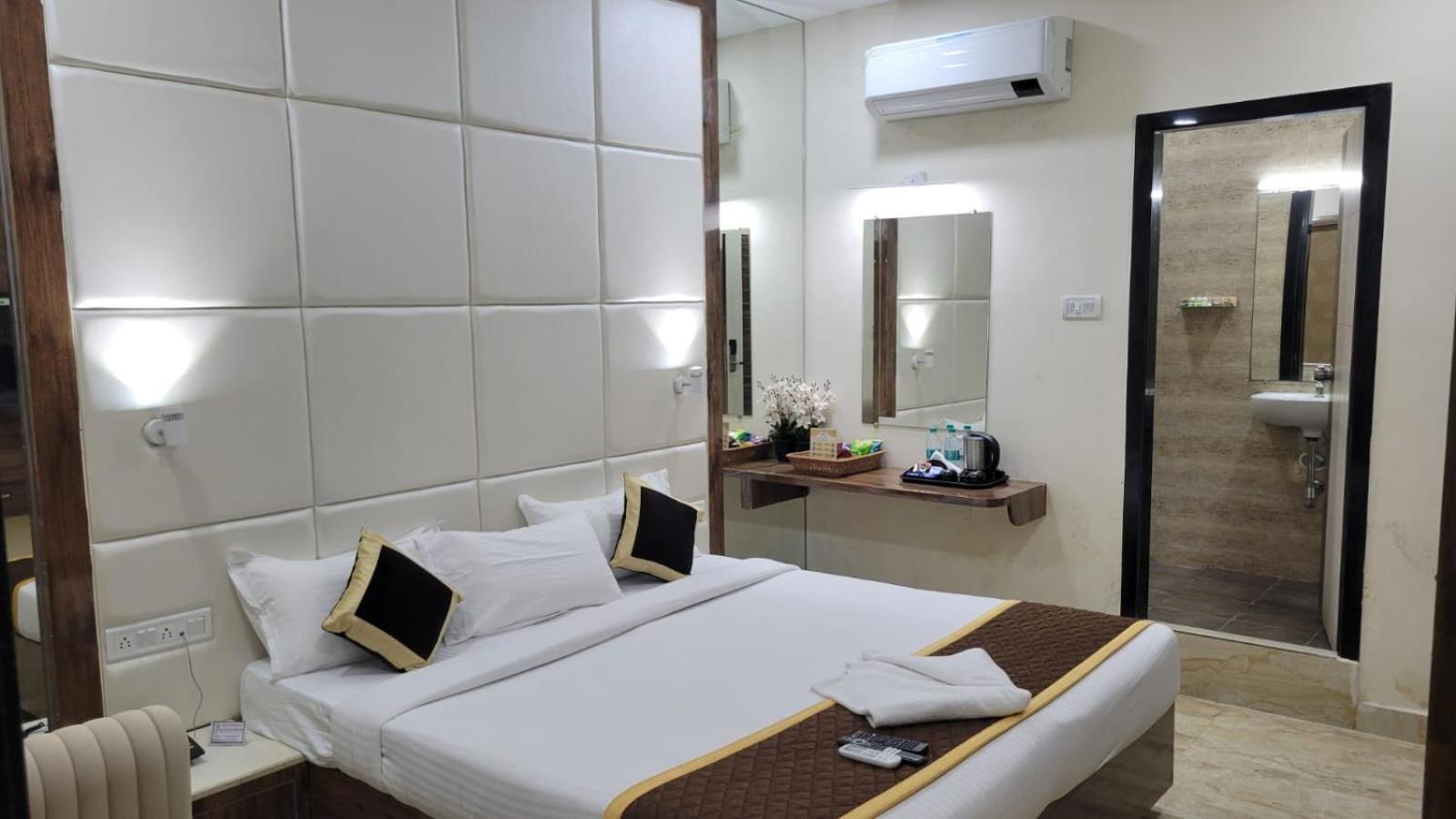 Grace Residency Chennai Airport Hotel Kültér fotó
